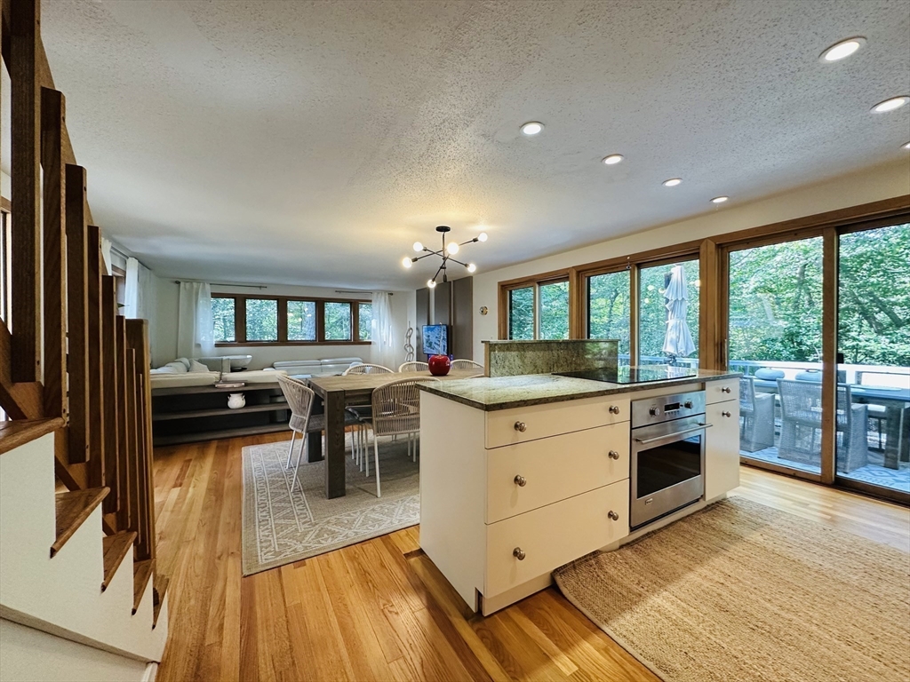 6 Ruth Lane