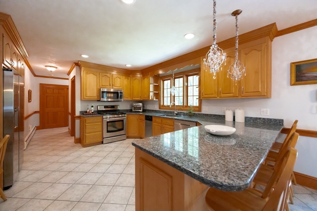 25 Steeplechase Ln