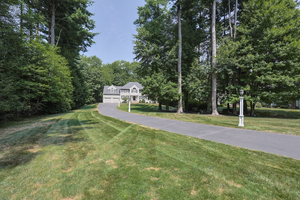 25 Steeplechase Ln