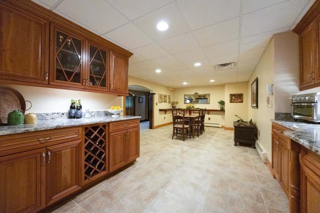 25 Steeplechase Ln