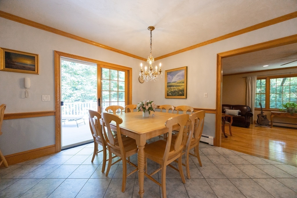 25 Steeplechase Ln