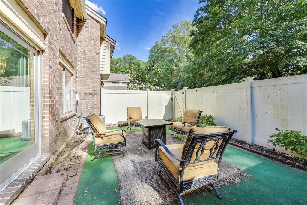14 Cherrywood Dr # 14