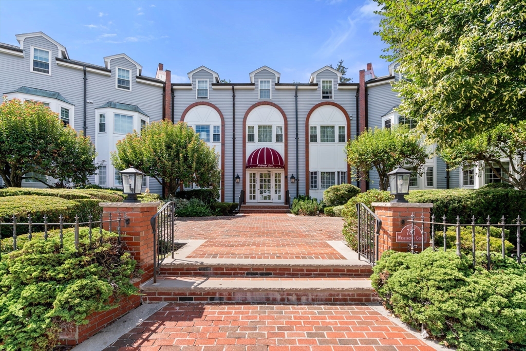 785 Washington Street # 207