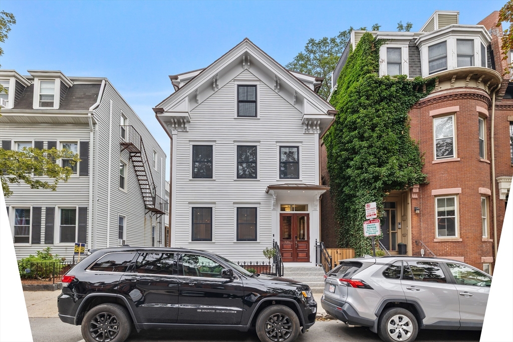 326 K St