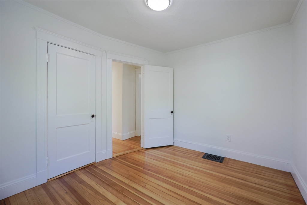 48 William St