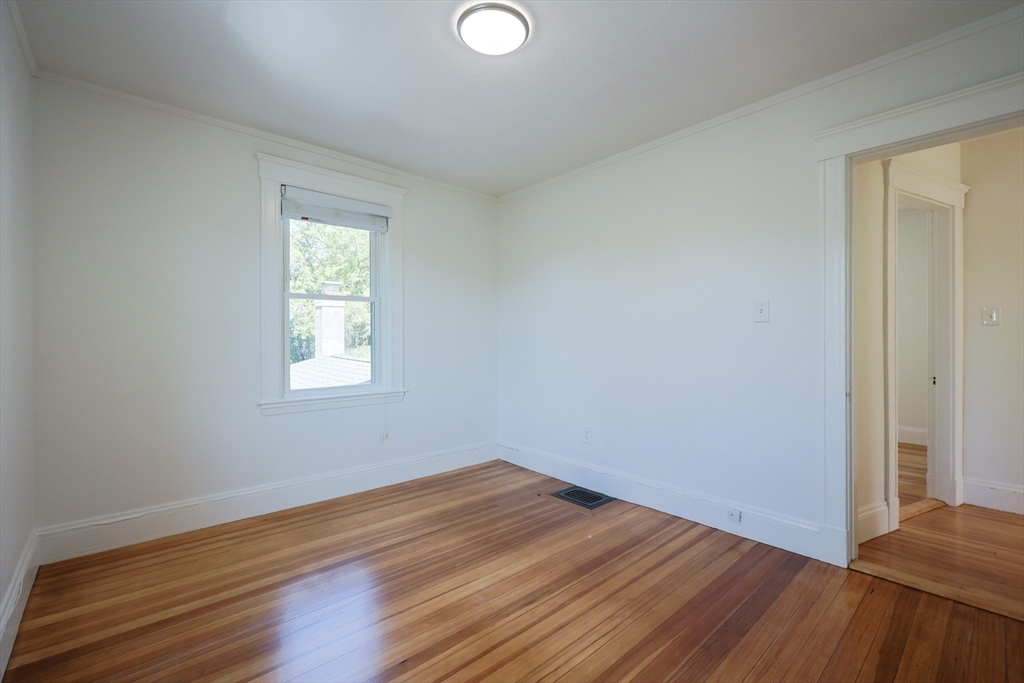 48 William St