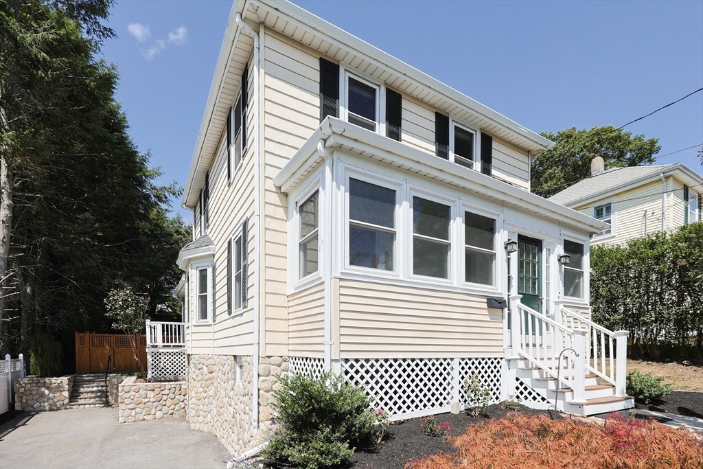 48 William St