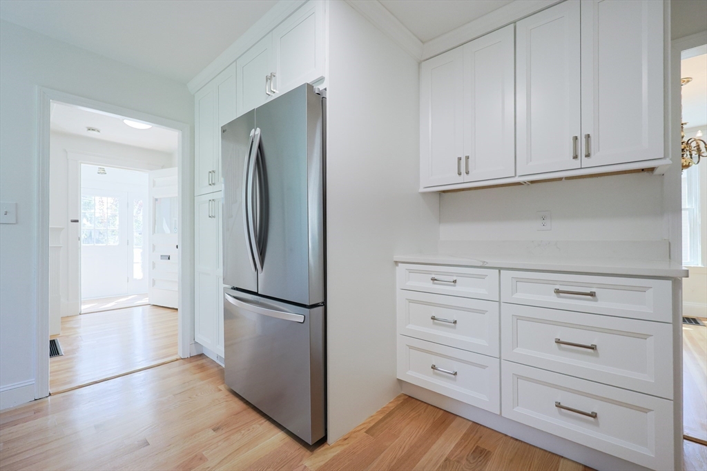 48 William St