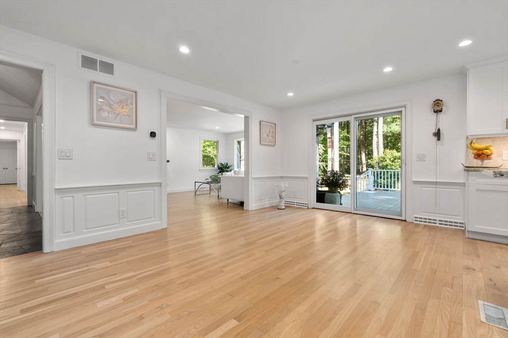 216 Clapboardtree St