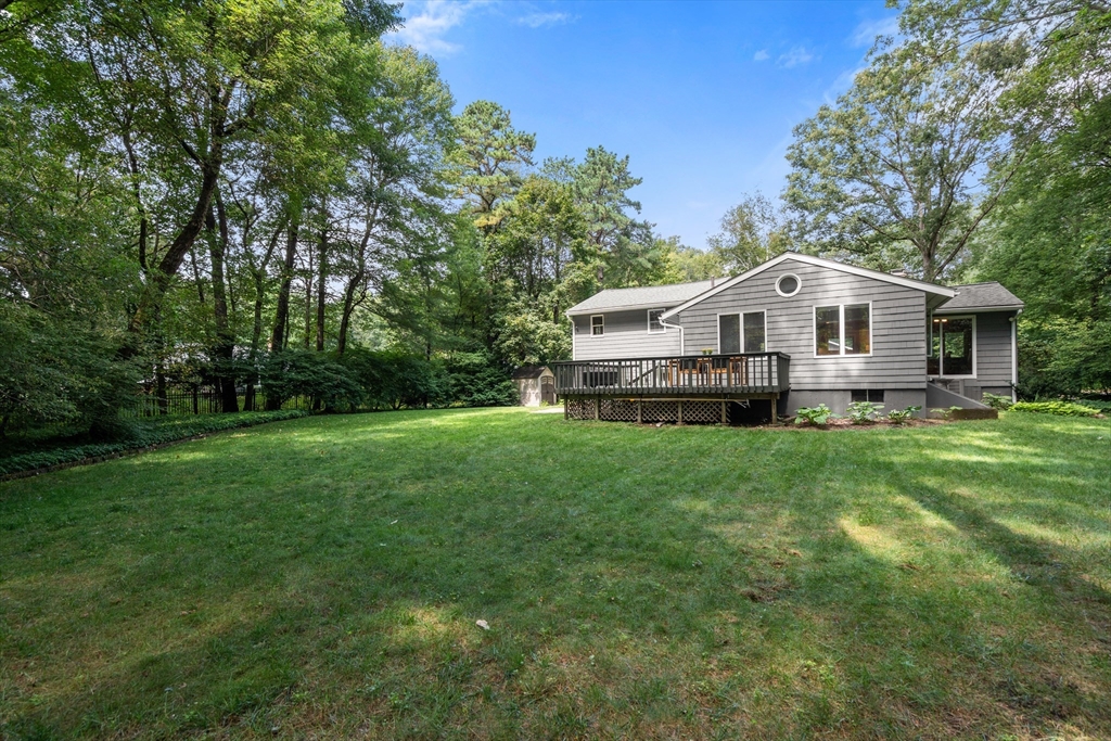 73 Willow Rd
