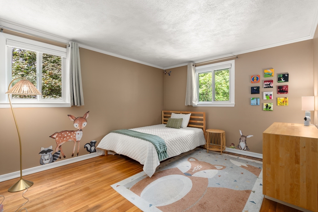 73 Willow Rd