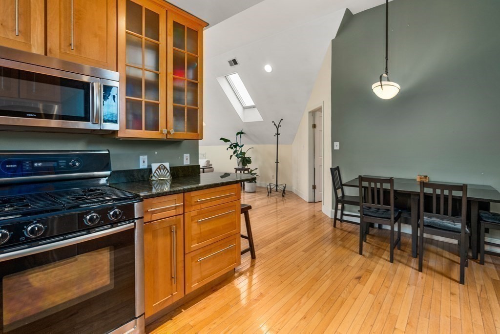 80 Roslindale Ave # 3