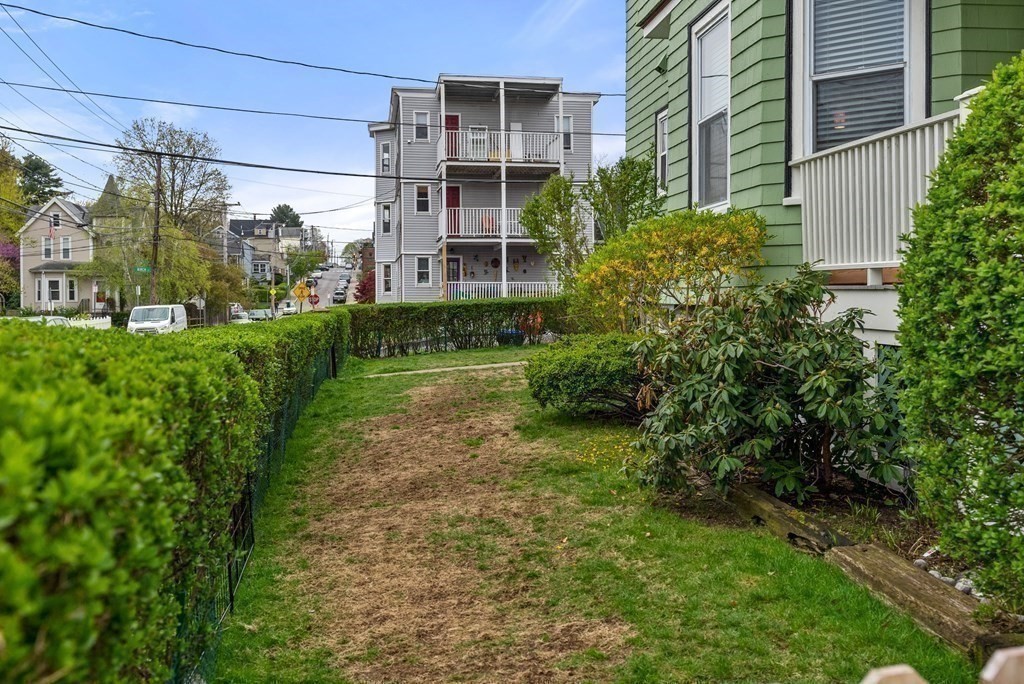 80 Roslindale Ave # 3