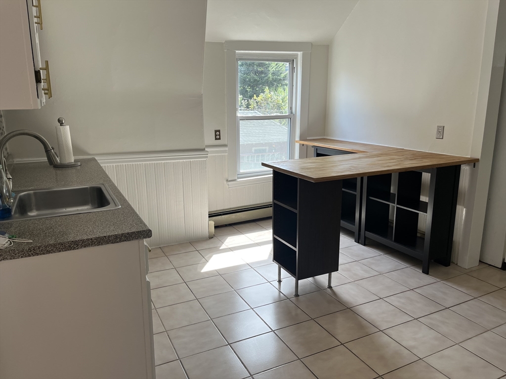 25 Bradwood St # 2