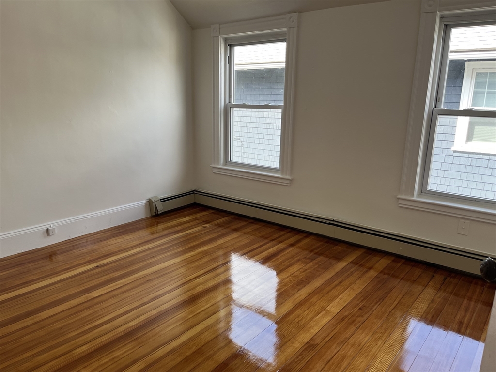 25 Bradwood St # 2