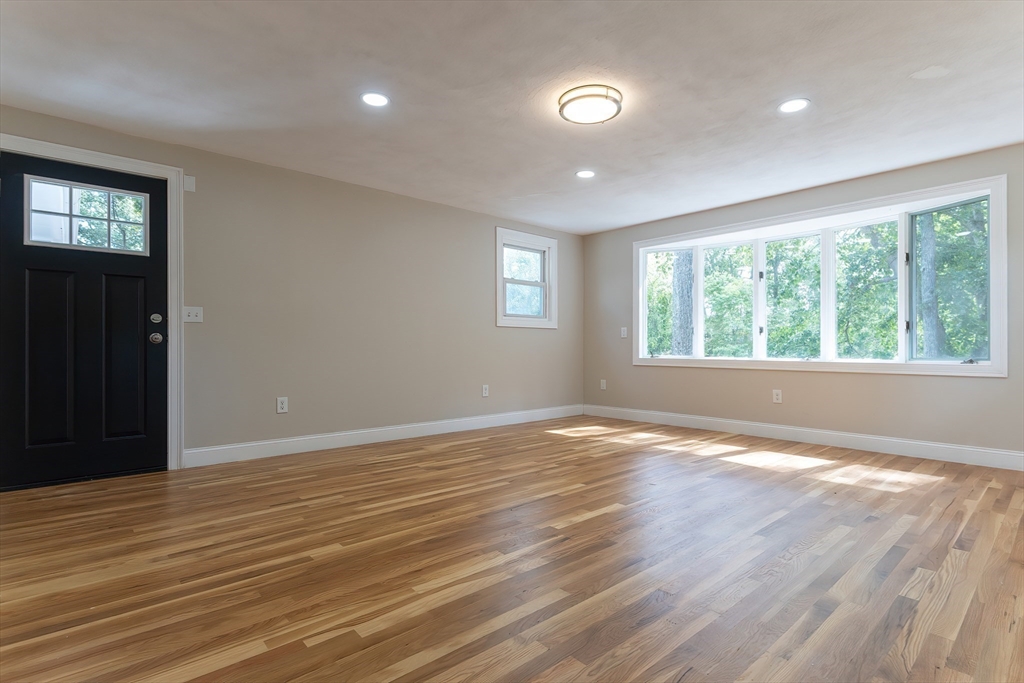 53 Hampden Dr