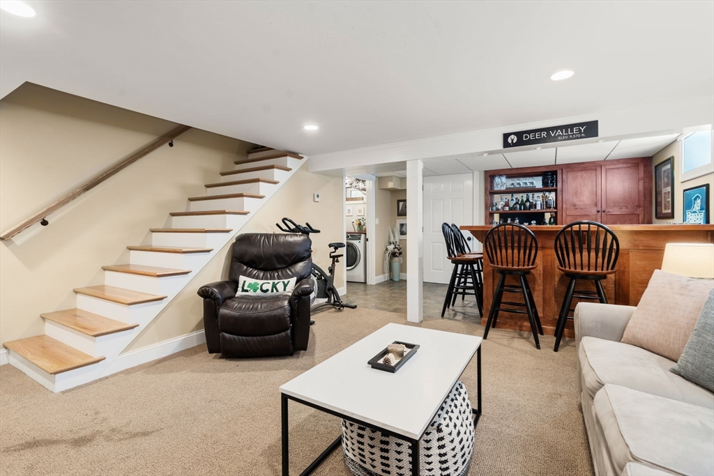 38 Park Ln