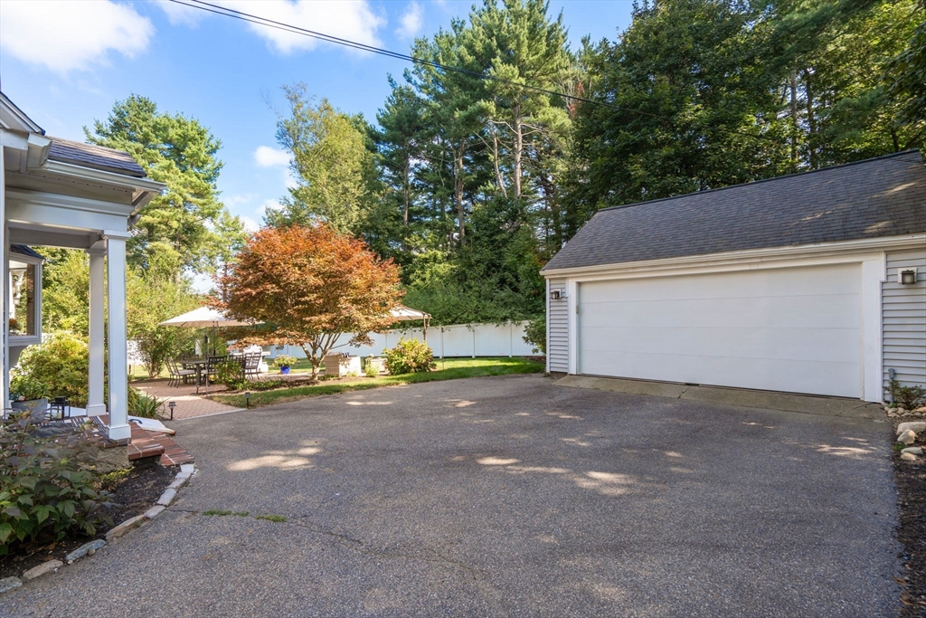 38 Park Ln