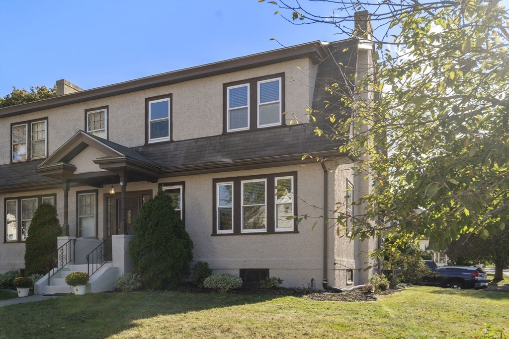 60 Florence Ave # A