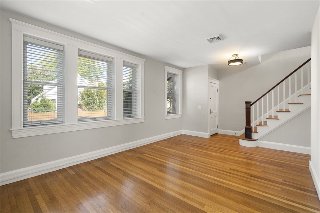 60 Florence Ave # A