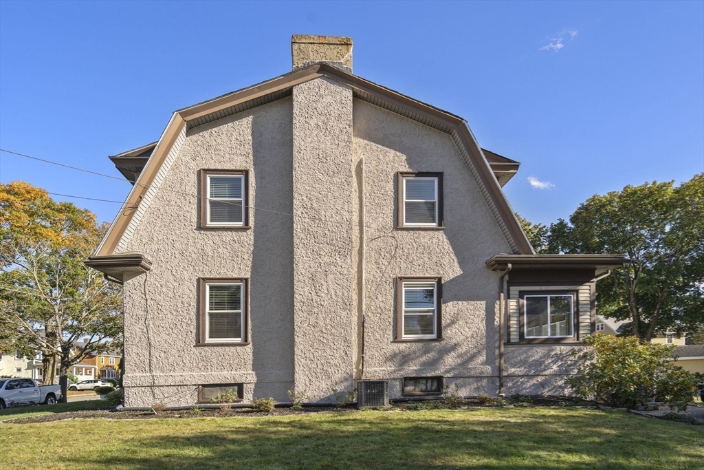 60 Florence Ave # A