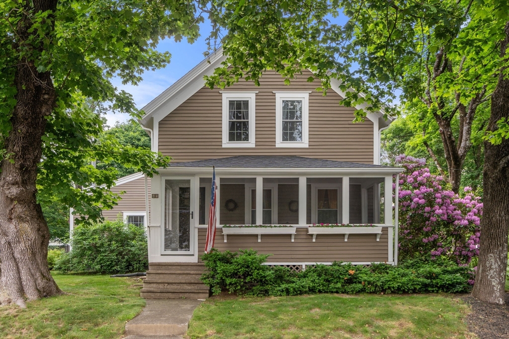 49 Hoppin Hill Ave