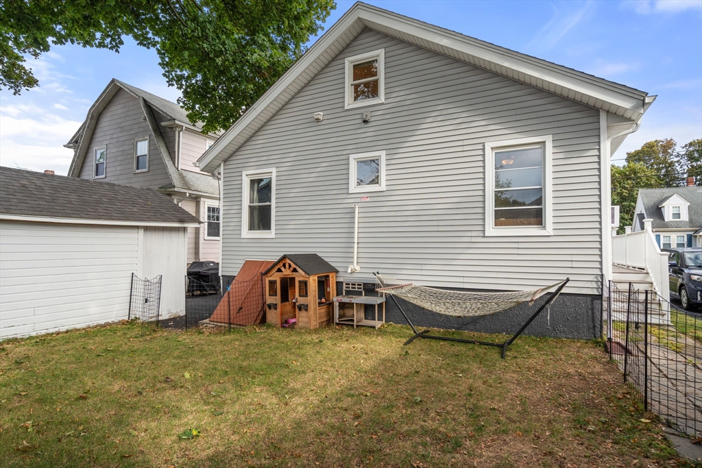 47 Connell St