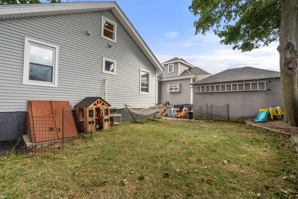 47 Connell St