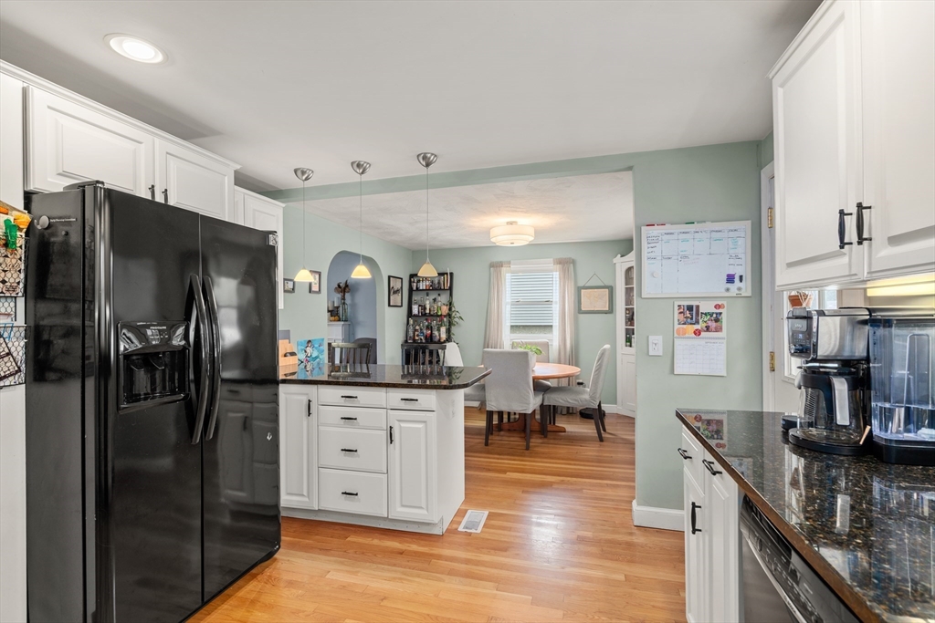 24 Pond Farm Rd