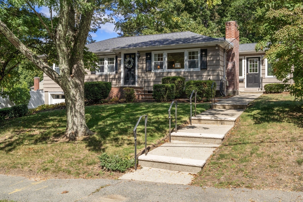 61 Alton St
