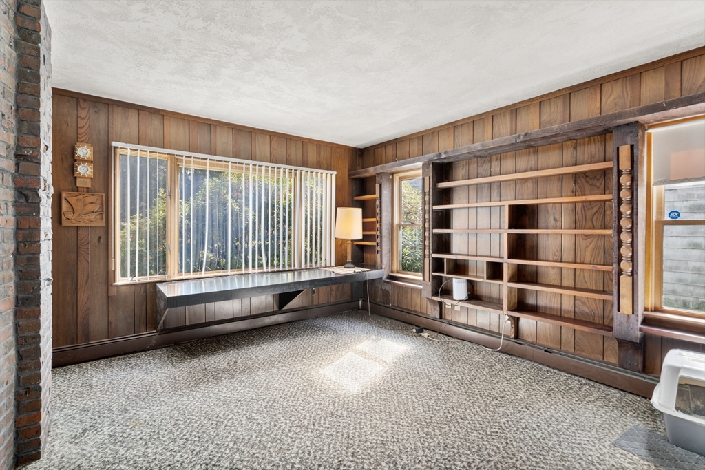 20 Lakeshore Drive