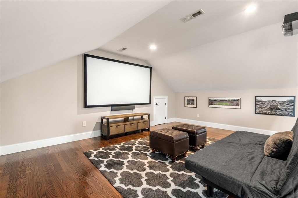 175 Schoolmaster Lane