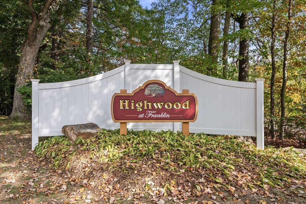 110 Highwood Dr # 110