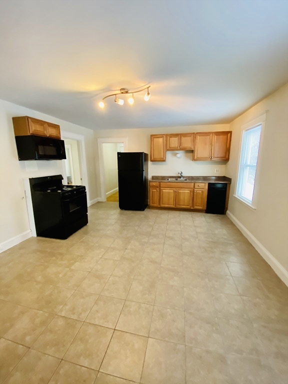 36 Saint Jospeh Ave # 2