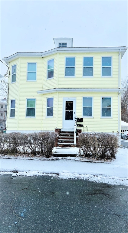 36 Saint Jospeh Ave # 2