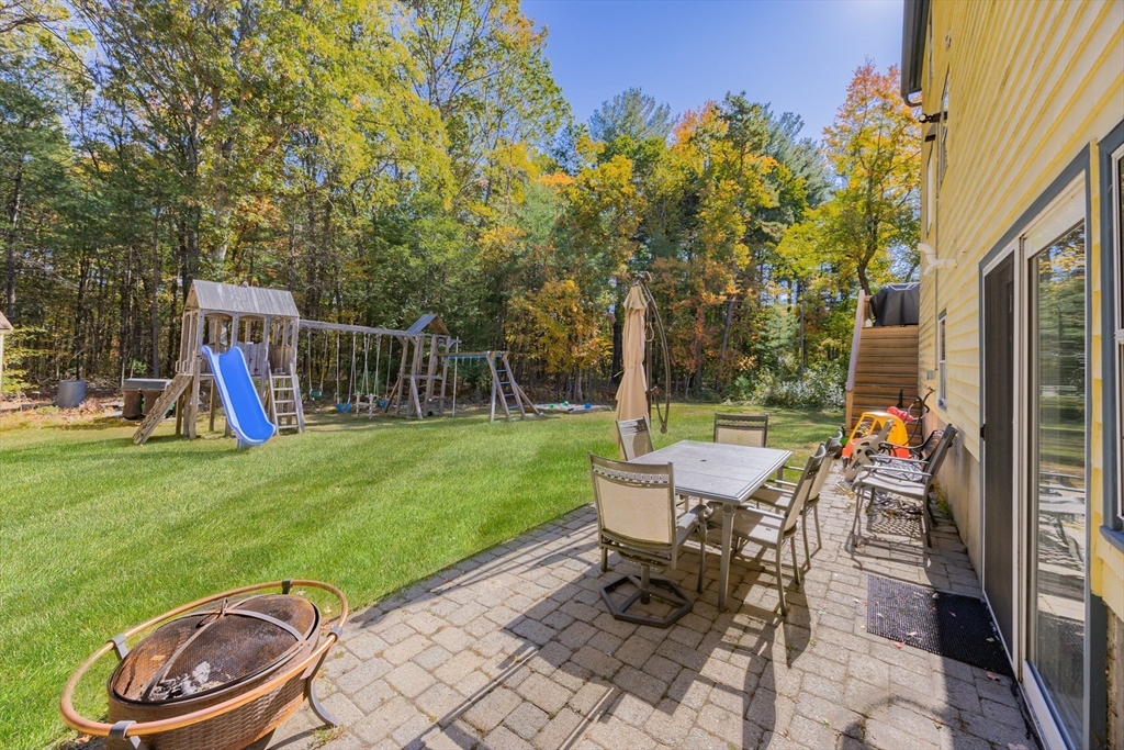 9 Laurie Ann Ln
