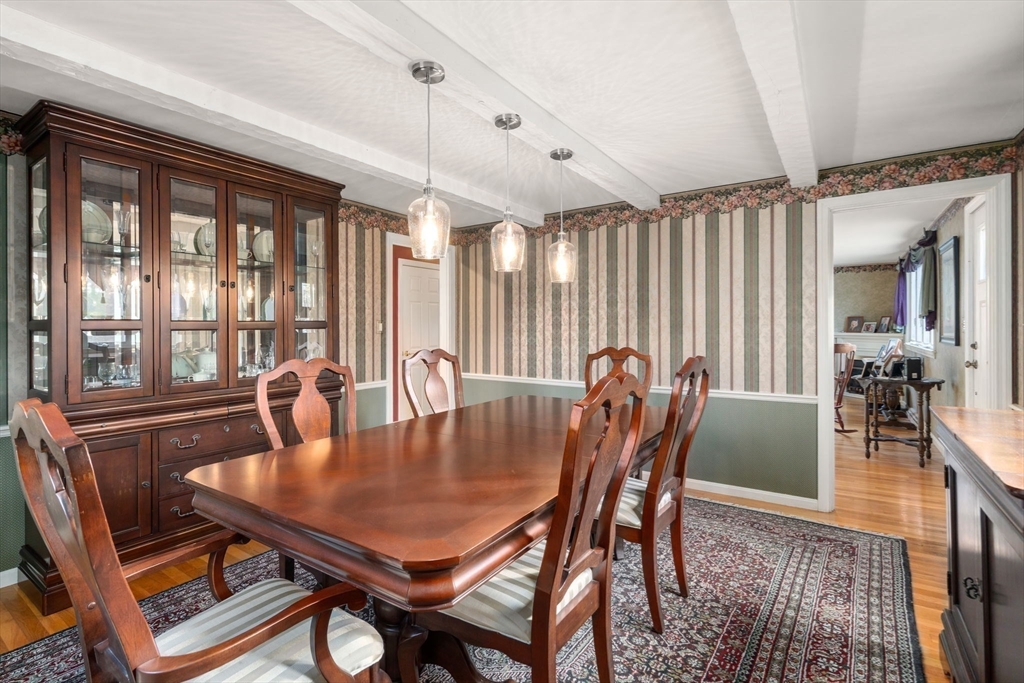 102 Montgomery Ave