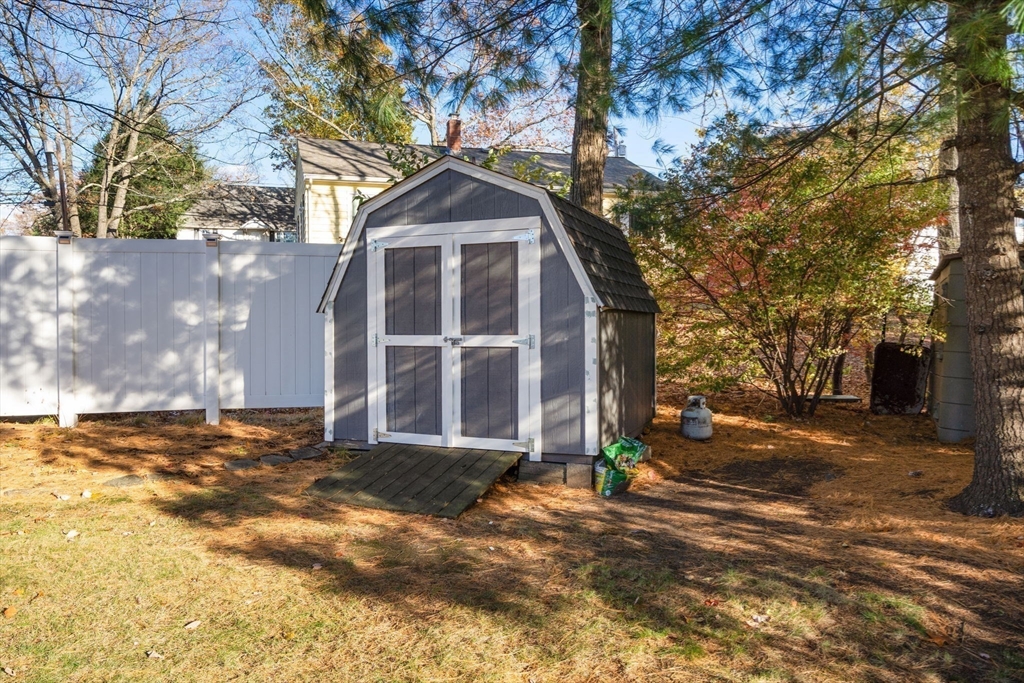 102 Montgomery Ave