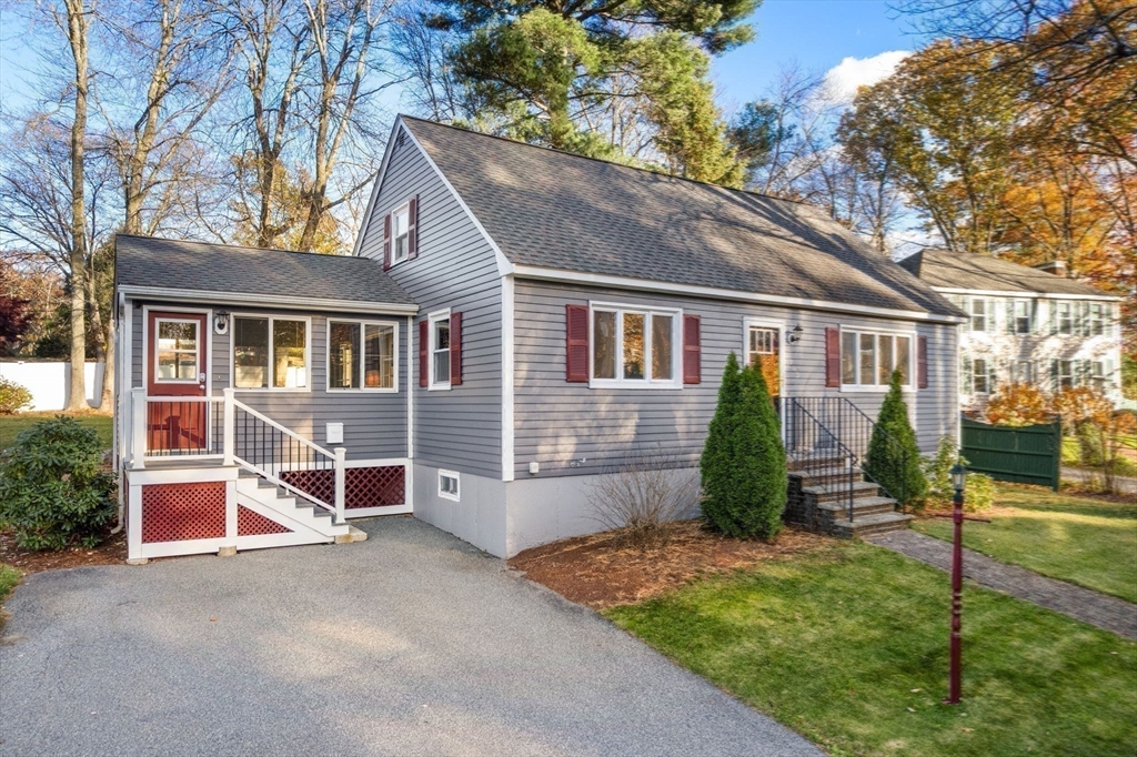 102 Montgomery Ave