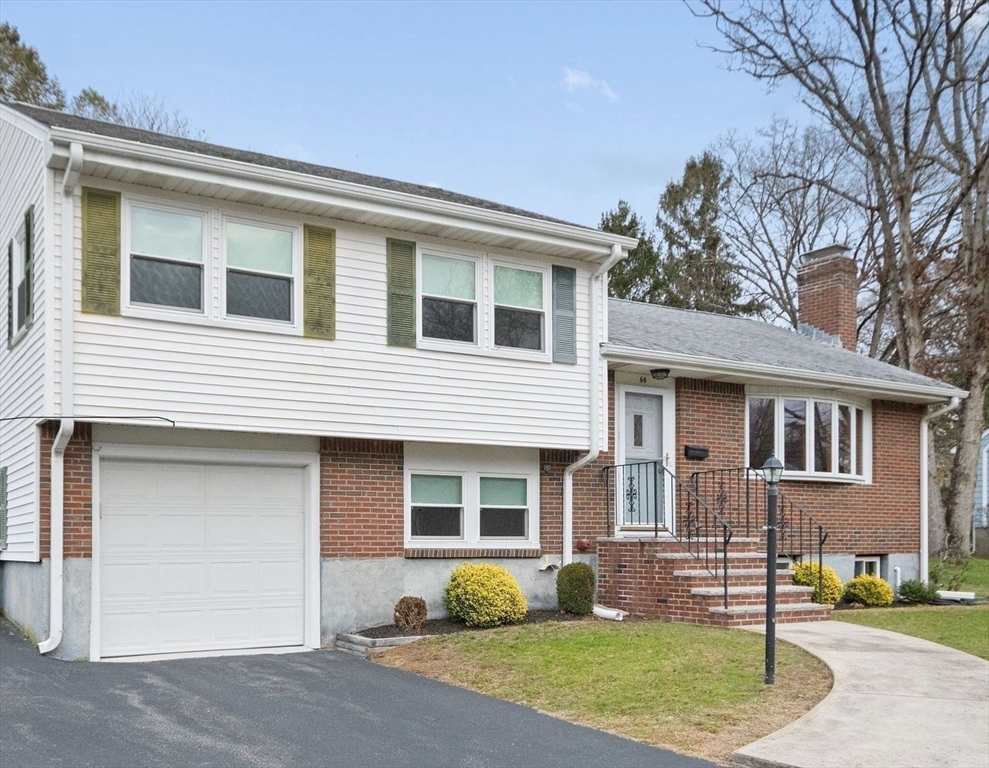 66 Deerfield Rd