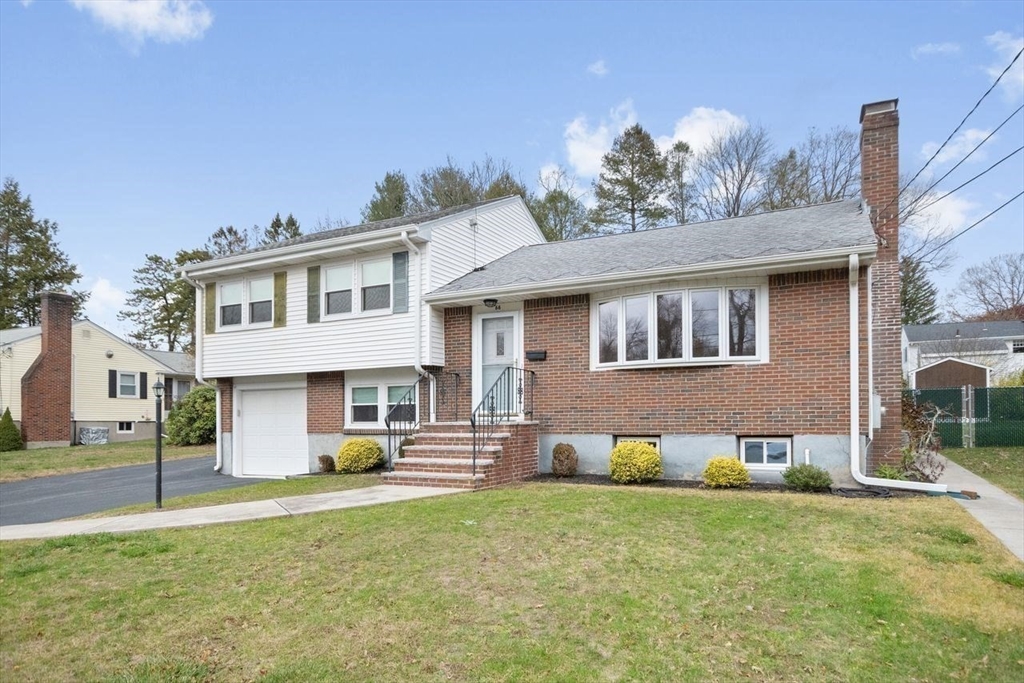 66 Deerfield Rd