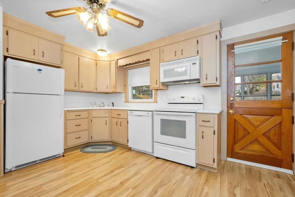 66 Deerfield Rd