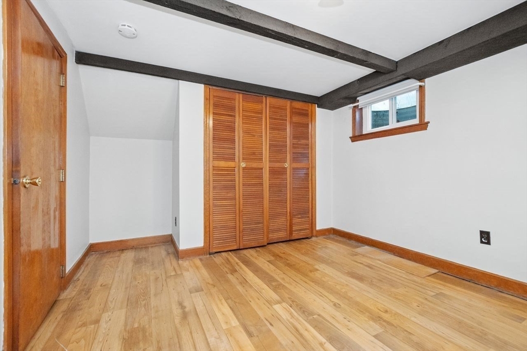 66 Deerfield Rd