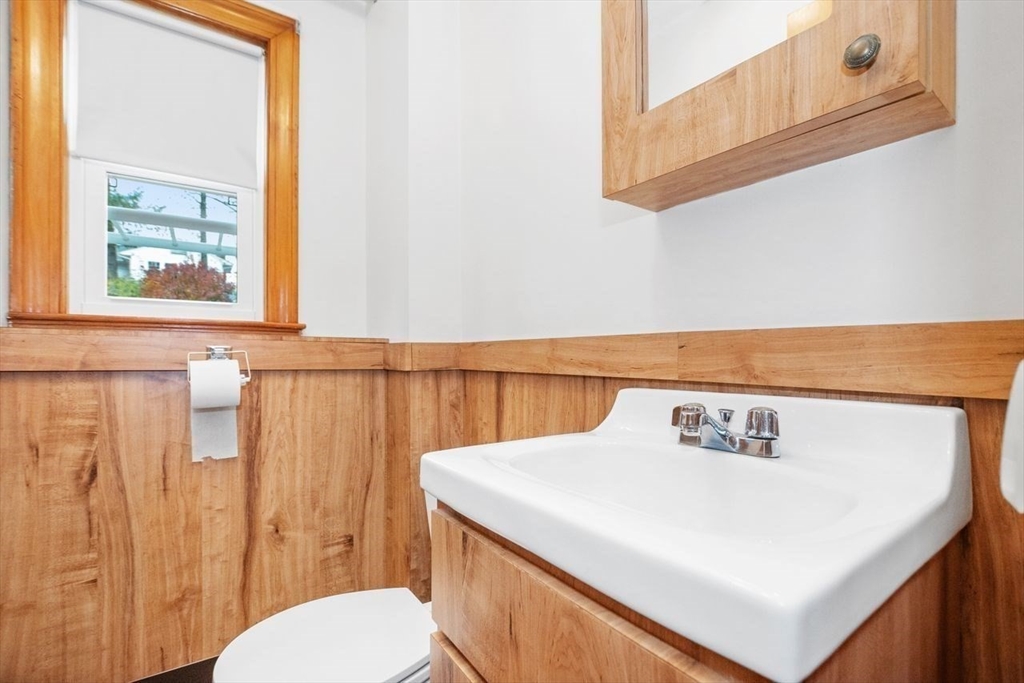 66 Deerfield Rd