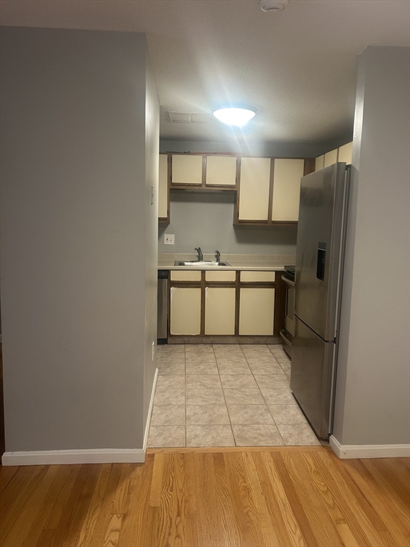 35 Longworth Ave # 17