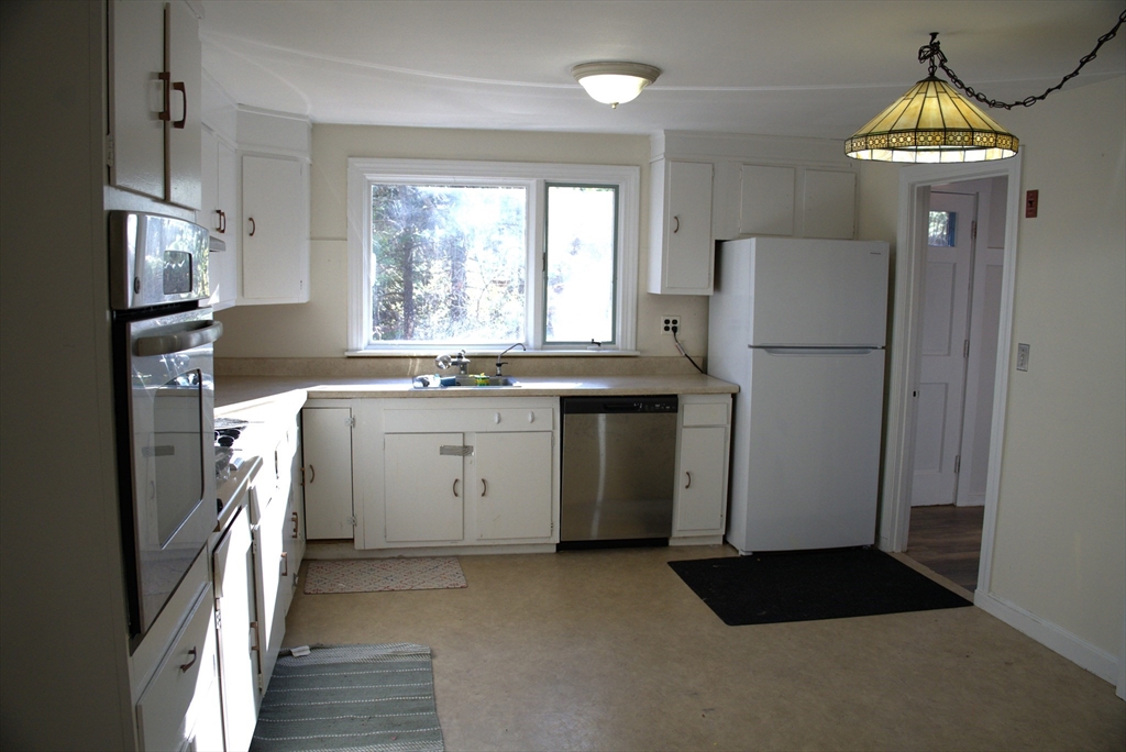 139 Grove St