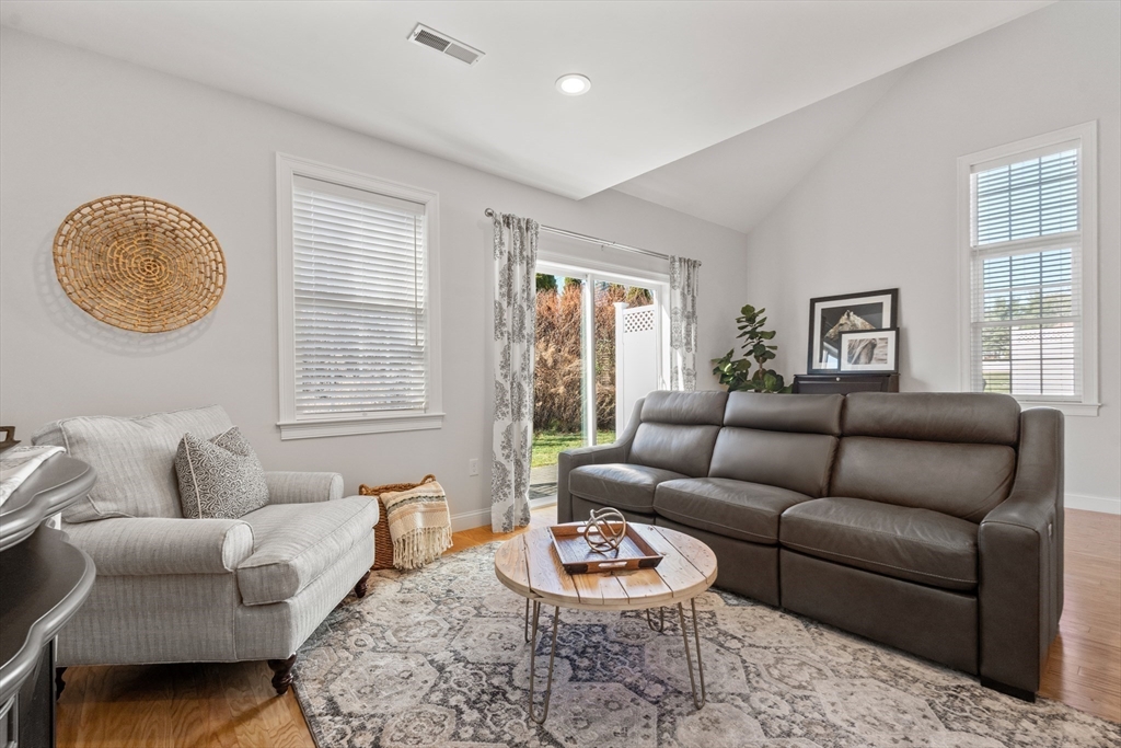 70 Endicott # 1306