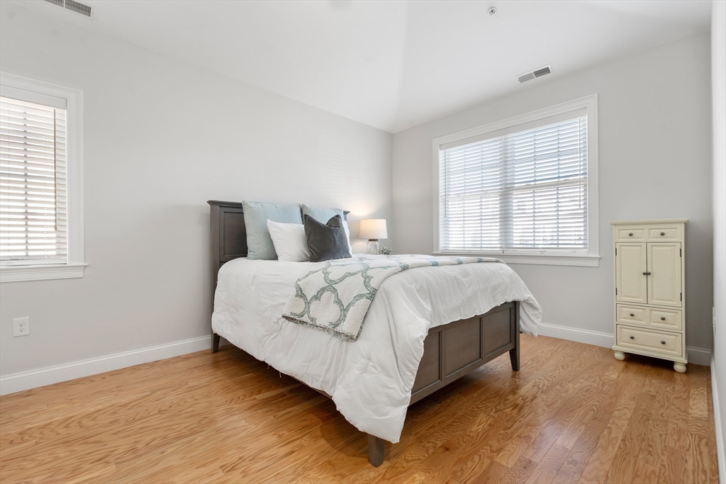 70 Endicott # 1306