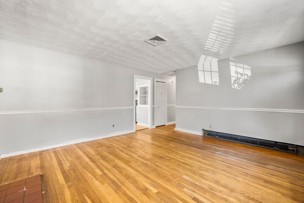 14 Marshall Rd