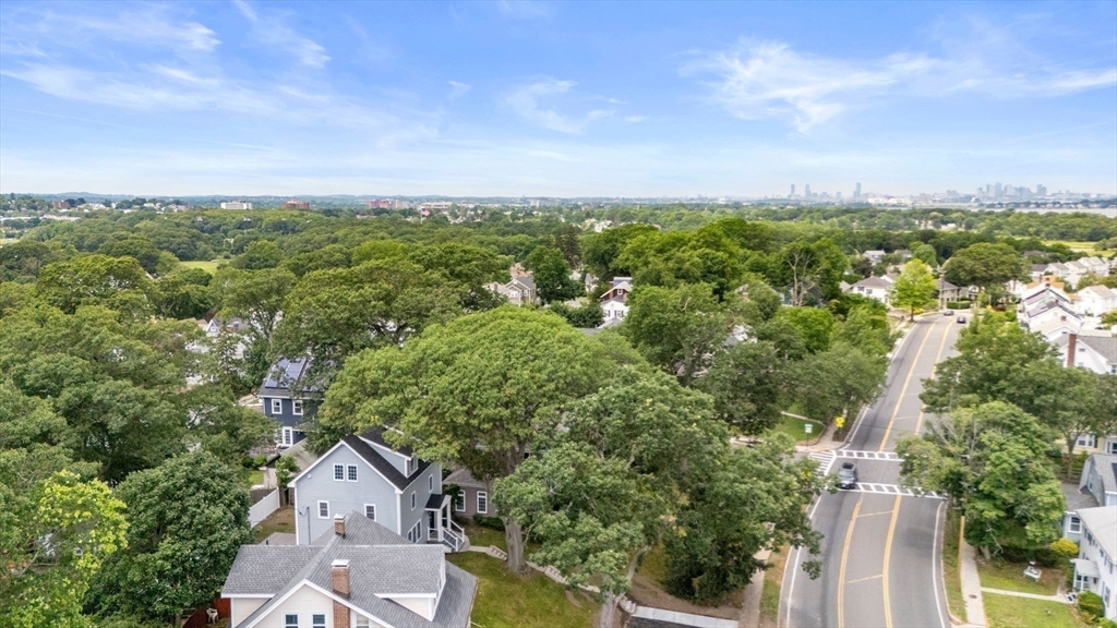 1427 Quincy Shore Dr